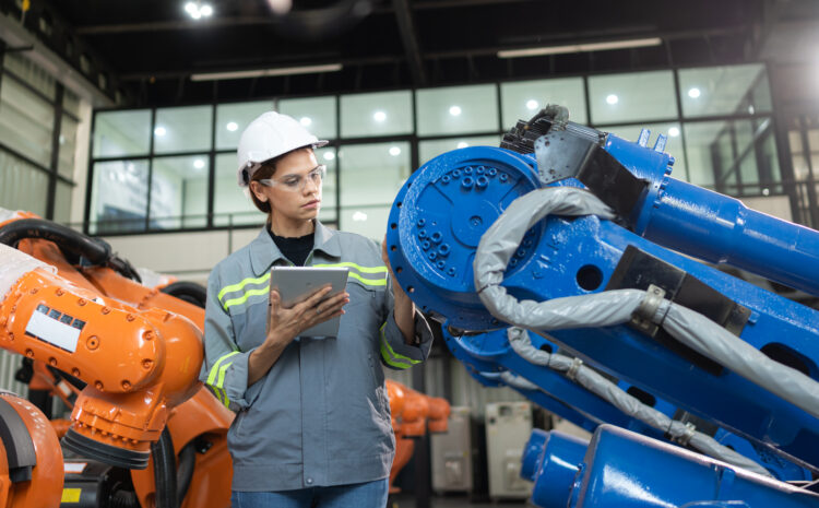  Endüstri 5.0’da İnsan-Makine İş Birliği: Geleceğin Fabrikaları Nasıl Şekillenecek?